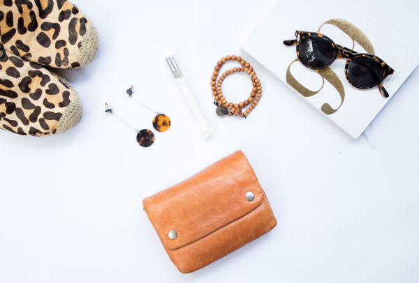 Top accessoires femme en maroquinerie : intemporels à adopter