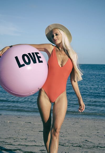 Maillot de bain menstruel : nagez en toute confiance!